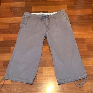 Old Navy "Classic Rise" capri pants